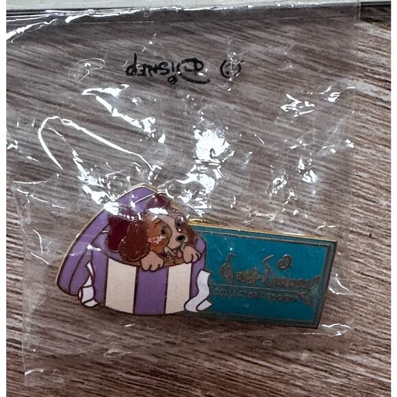 Vintage Disney|Lady & The Tramp|Perfectly Beautiful|Letter & Pin - Picture 3 of 6